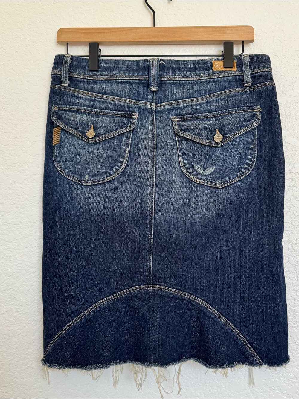 Paige Dark Wash Distressed High-Low Raw Hem Denim Midi Skirt size 27 - Picture 5 of 8